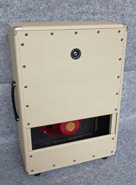 Schröter Amplification 2x12er Box stehend Back Schröter Amplification 2x12er Box stehend Backside